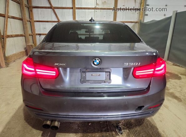 WBA8D9C57JEM33528 2018 BMW OTHER Gray Vista trasera