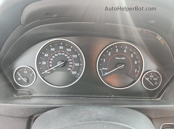 WBA8D9G3XHNU61925 2017 BMW 3 SERIES Black Instrument cluster view