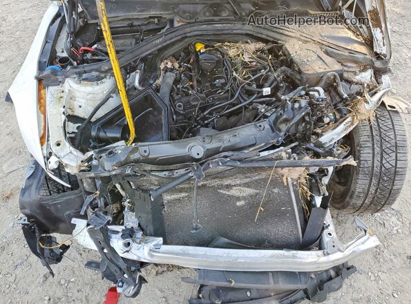 WBA8D9G56JNU71827 2018 BMW 3 SERIES Белый Вид задней части салона