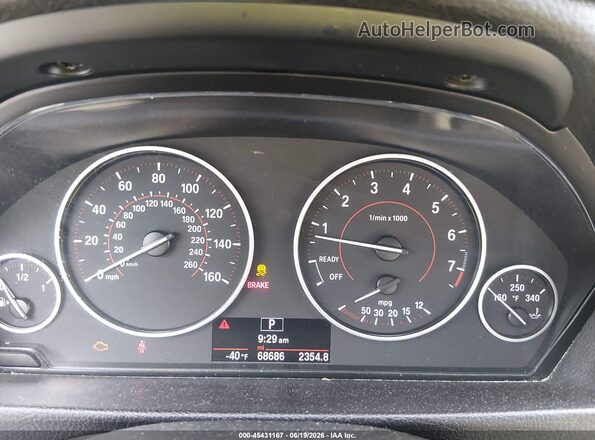 WBA8D9G59HNU60461 2017 BMW 3 SERIES White Widok tylnych siedzeń