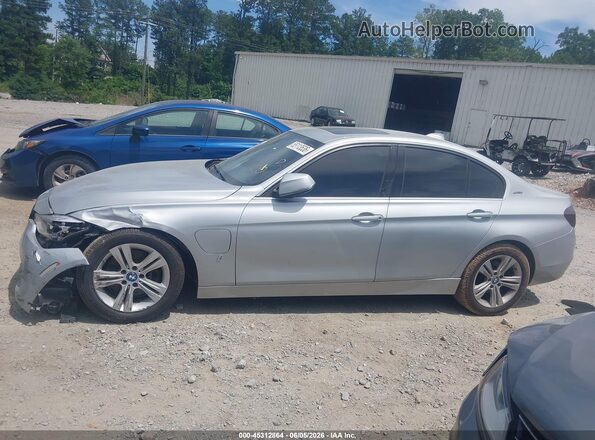 WBA8E1C55JA762976 2018 BMW 3 SERIES Silver Vista interior de 360 grados