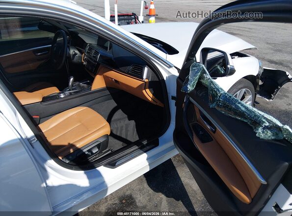 WBA8E1C57JA178076 2018 BMW 3 SERIES White Вид салону спереду