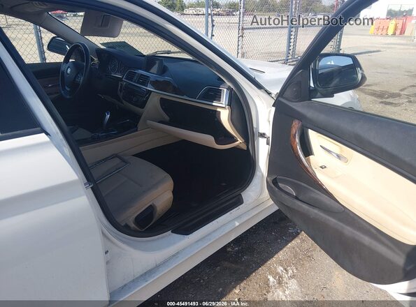 WBA8E1G33HNU18560 2017 BMW 3 SERIES Белый Вид салона спереди