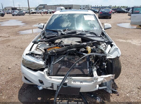 WBA8E1G52HNT72477 2017 BMW 3 SERIES White Vista del cuadro de instrumentos