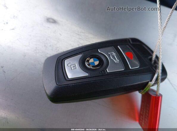 WBA8E1G58GNT99276 2016 BMW 3 SERIES Белый Вид панели приборов
