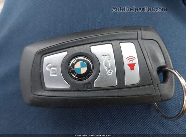 WBA8E1G58GNT99665 2016 BMW 7 SERIES Silver Вид панелі приладів