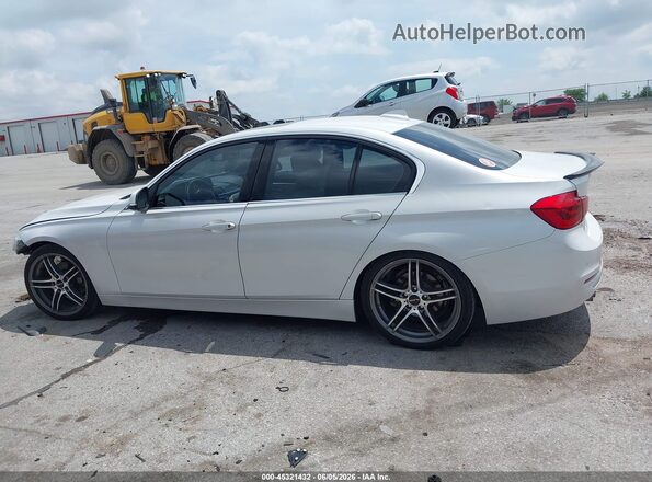 WBA8E3G5XGNU00469 2016 BMW 3 SERIES White Vista interior de 360 grados