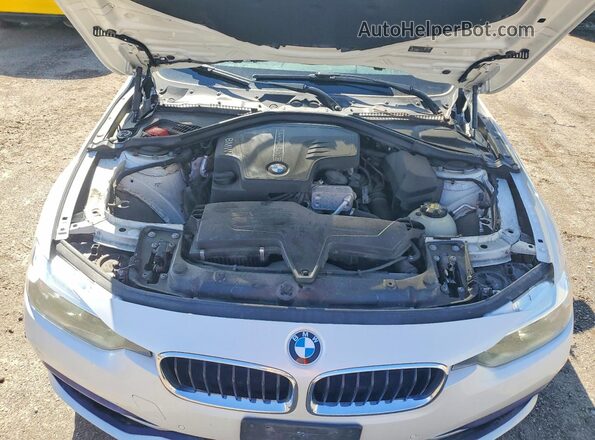 WBA8E5G51GNT94900 2016 BMW 3 SERIES White Widok wnętrza z tyłu