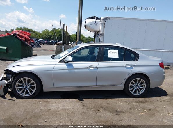WBA8E5G53JNU46339 2018 BMW 3 SERIES Silver Панорамний вид салону 360°