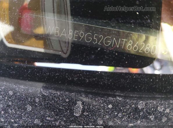 WBA8E9G52GNT86280 2016 BMW 3 SERIES Black Vista del compartimento del motor