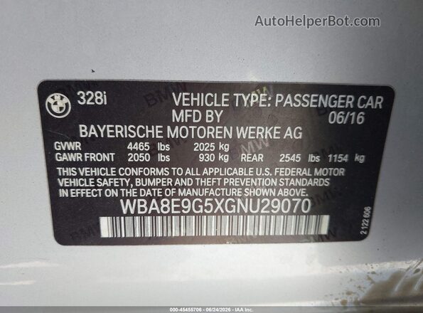 WBA8E9G5XGNU29070 2016 BMW 3 SERIES Silver Widok komory silnika