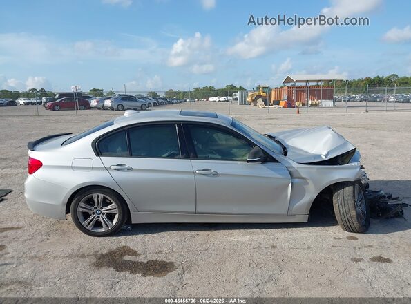 WBA8E9G5XGNU29070 2016 BMW 3 SERIES Silver Widok wnętrza z tyłu