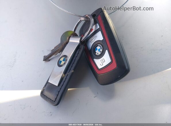 WBA8J1C58JA019014 2018 BMW 3 SERIES White Dashboard view