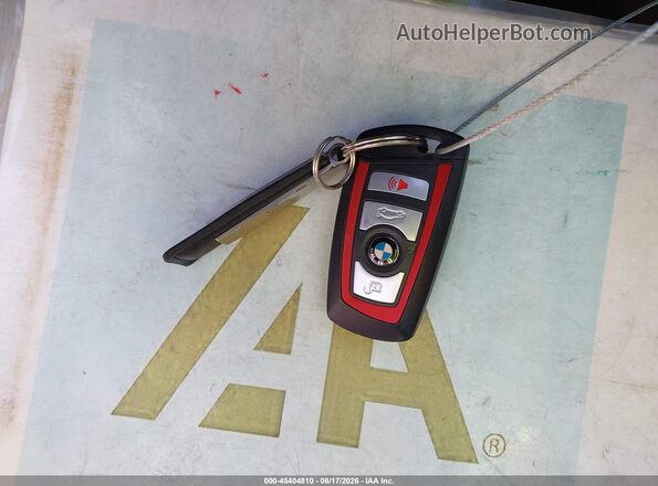 WBA8Z9C56JB220007 2018 BMW 3 SERIES White Vista del salpicadero
