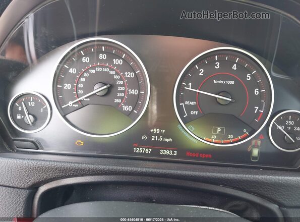 WBA8Z9C56JB220007 2018 BMW 3 SERIES White Vista de los asientos traseros