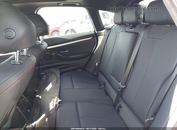 WBA8Z9C56JB220007 2018 BMW 3 SERIES White Vista de la etiqueta del VIN