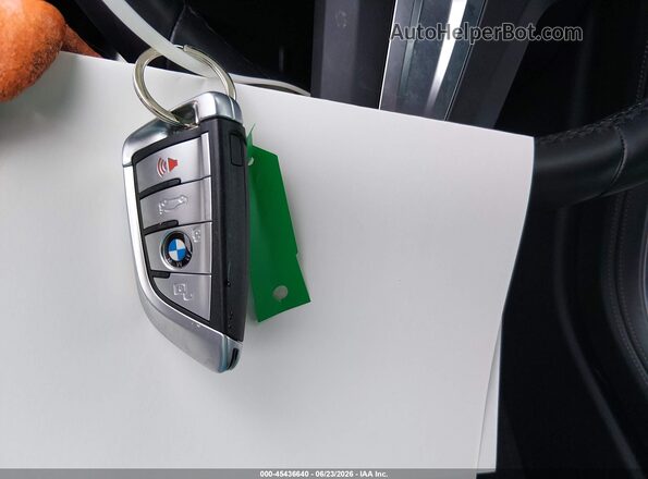 WBAAE4C09NCJ50779 2022 BMW 8 SERIES Черный Вид панели приборов