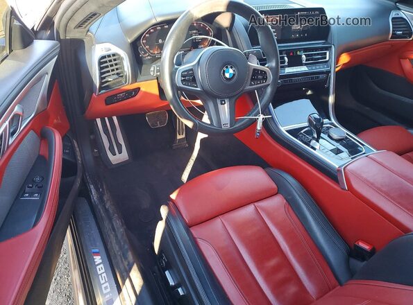 WBABC4C53KBU95927 2019 BMW M8 Gray Առջևի վահանակի տեսք