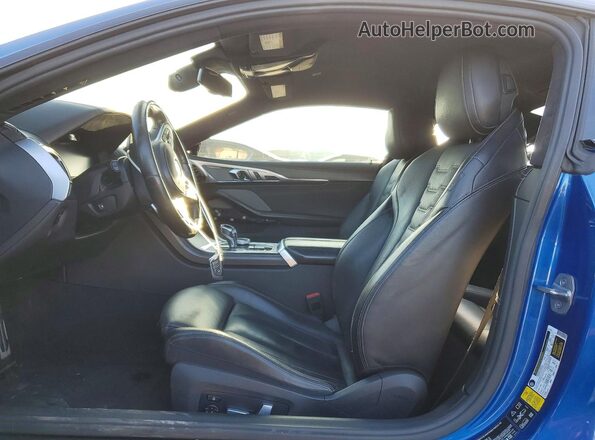 WBABC4C58KBU95843 2019 BMW M8 Blue Front interior view