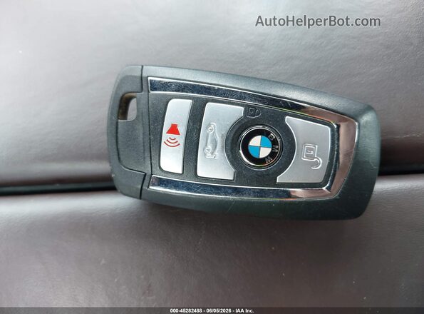 WBAFV3C55GD687450 2016 BMW 5 SERIES Brown Вид панелі приладів