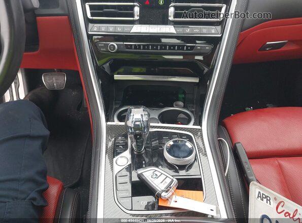 WBAFY4C00PCM11345 2023 BMW M8 Gray Widok deski rozdzielczej