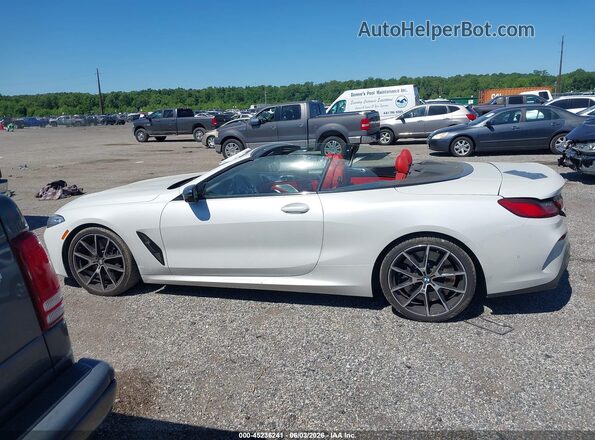 WBAFY4C59KBX29572 2019 BMW M8 White სალონის 360-გრადუსიანი ხედი