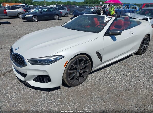 WBAFY4C59KBX29572 2019 BMW M8 White წინა მარცხენა ხედი სამი მეოთხედიდან