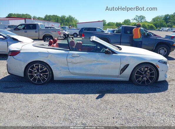 WBAFY4C59KBX29572 2019 BMW M8 White უკანა სალონის ხედი