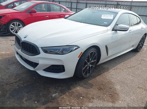 WBAGV2C00RCR92091 2024 BMW 8 SERIES White Front left