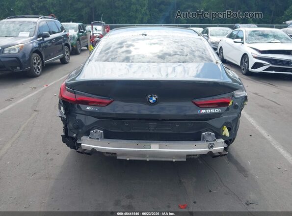 WBAGV8C00PCK75206 2023 BMW M8 Gray Front view