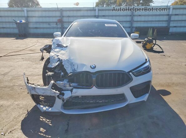 WBAGV8C01NCJ74706 2022 BMW M8 White Front view
