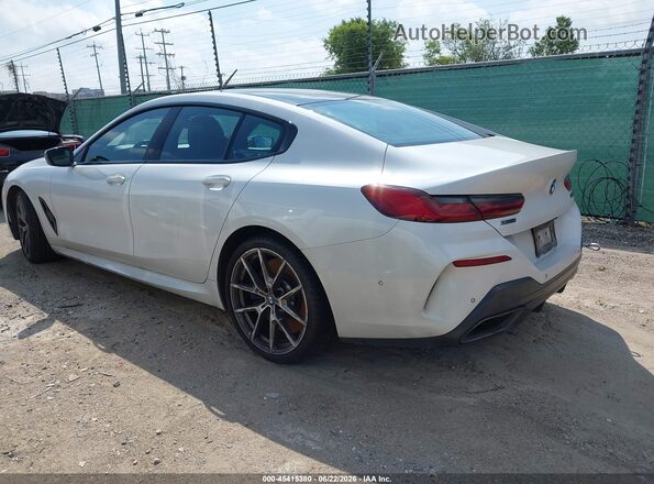 WBAGV8C05LBP48632 2020 BMW M8 White Trasero izquierdo