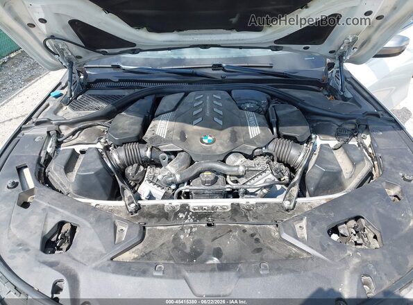 WBAGV8C05LBP48632 2020 BMW M8 White Vista trasera