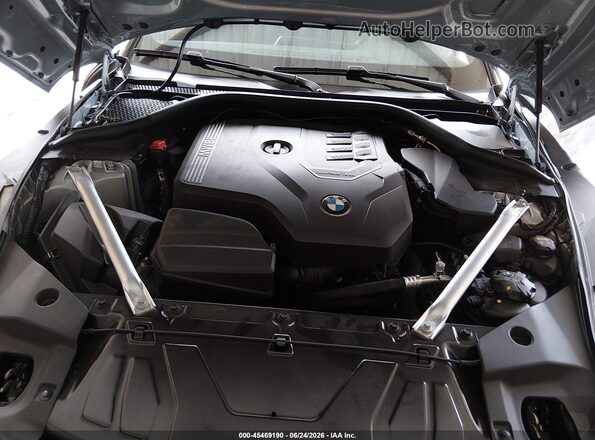 WBAHF3C02NWX97500 2022 BMW Z4 Silver Вид ззаду