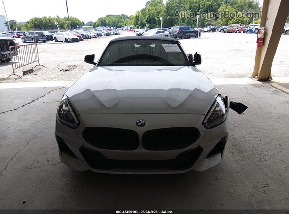WBAHF3C02NWX97500 2022 BMW Z4 Silver Вид щитка приладів
