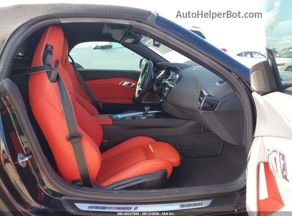 WBAHF9C03SWY46783 2025 BMW Z4 Black Widok wnętrza z przodu