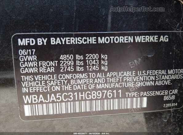 WBAJA5C31HG897611 2017 BMW 5 SERIES Черный Вид подкапотного пространства