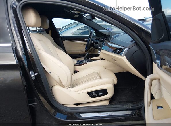 WBAJA5C31HG897611 2017 BMW 5 SERIES Черный Вид салона спереди