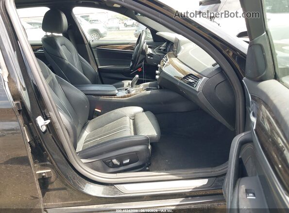 WBAJA5C52KBX87267 2019 BMW 5 SERIES Черный Вид салона спереди