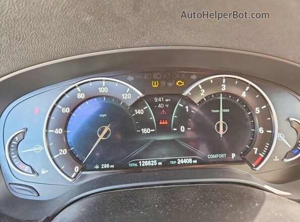 WBAJA5C55JWA38215 2018 BMW 5 SERIES Brown Widok zestawu wskaźników
