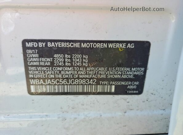 WBAJA5C56JG898342 2018 BMW 5 SERIES White Widok komory silnika