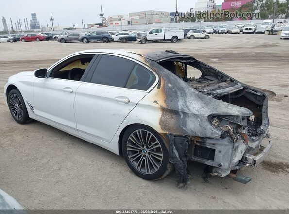 WBAJA5C57KWW31833 2019 BMW 5 SERIES White Widok wnętrza z tyłu