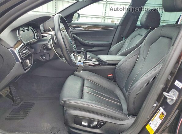 WBAJA5C58KBX46819 2019 BMW 5 SERIES Черный Вид салона спереди