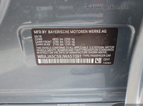 WBAJA5C59JWA57091 2018 BMW 5 SERIES Silver Widok komory silnika