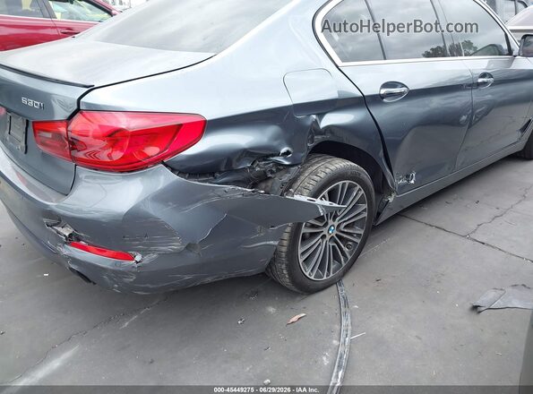 WBAJA5C59JWA57091 2018 BMW 5 SERIES Silver Widok z przodu