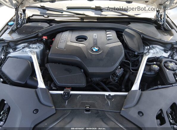 WBAJA5C59KWW11258 2019 BMW 5 SERIES Silver Вид ззаду