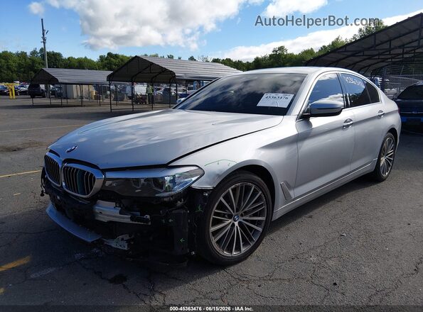 WBAJA7C57JWC76756 2018 BMW 5 SERIES Silver Przód lewy