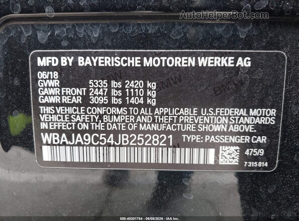 WBAJA9C54JB252821 2018 BMW 5 SERIES Black Vista del compartimento del motor