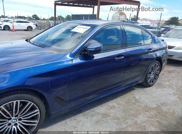 WBAJA9C57JB034405 2018 BMW 5 SERIES Dark Blue Widok wnętrza 360 stopni