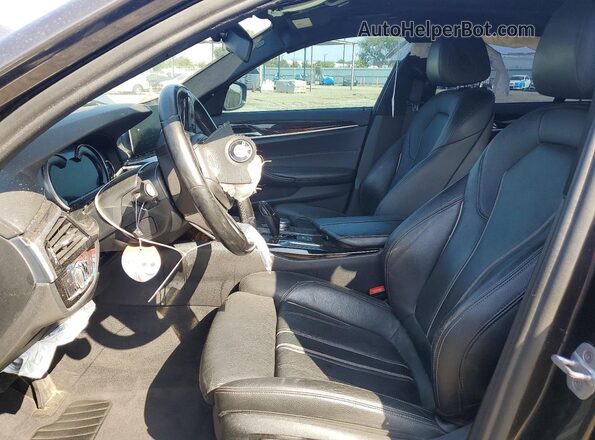 WBAJA9C59JB033062 2018 BMW 5 SERIES Черный Вид салона спереди